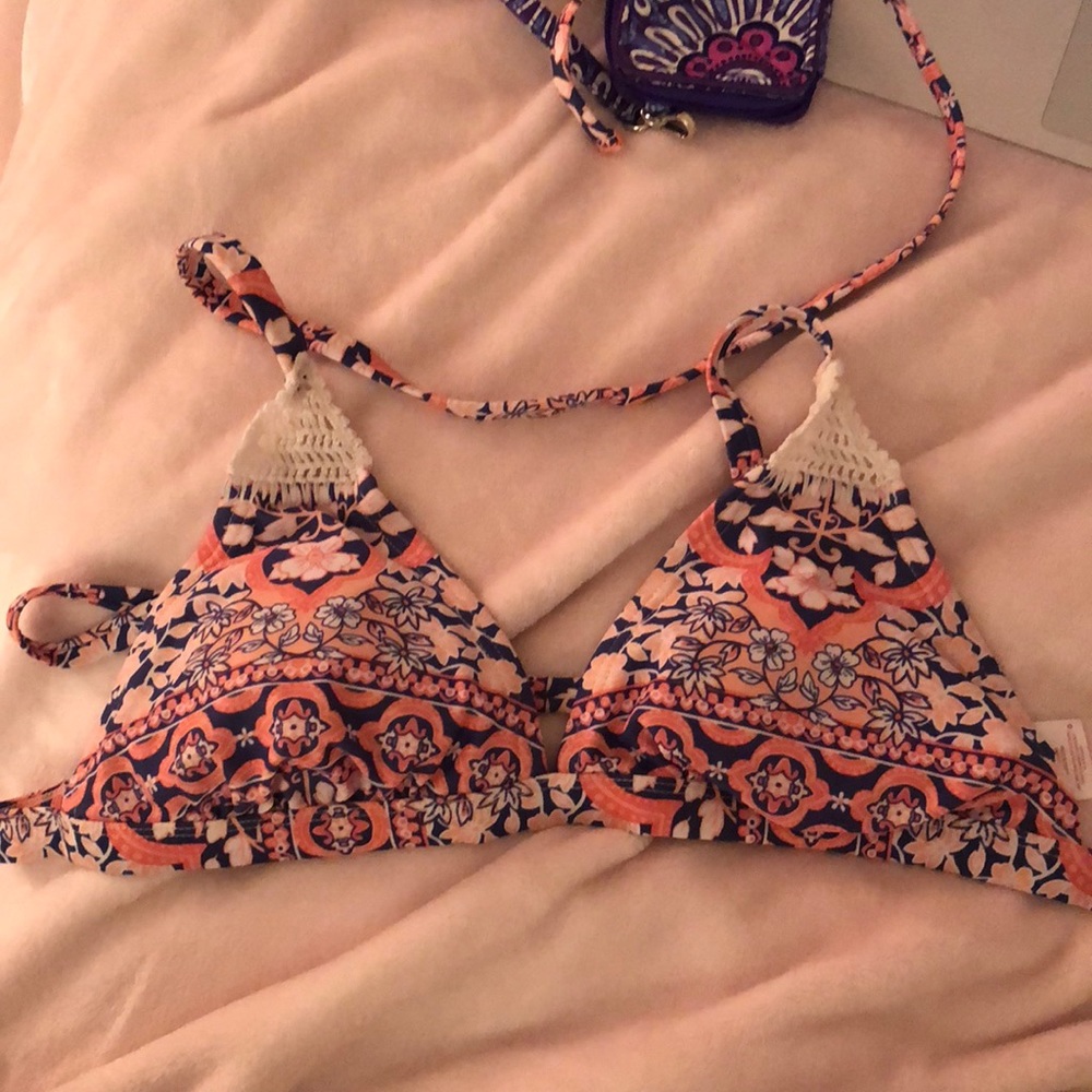 Xhilaration bikini top
